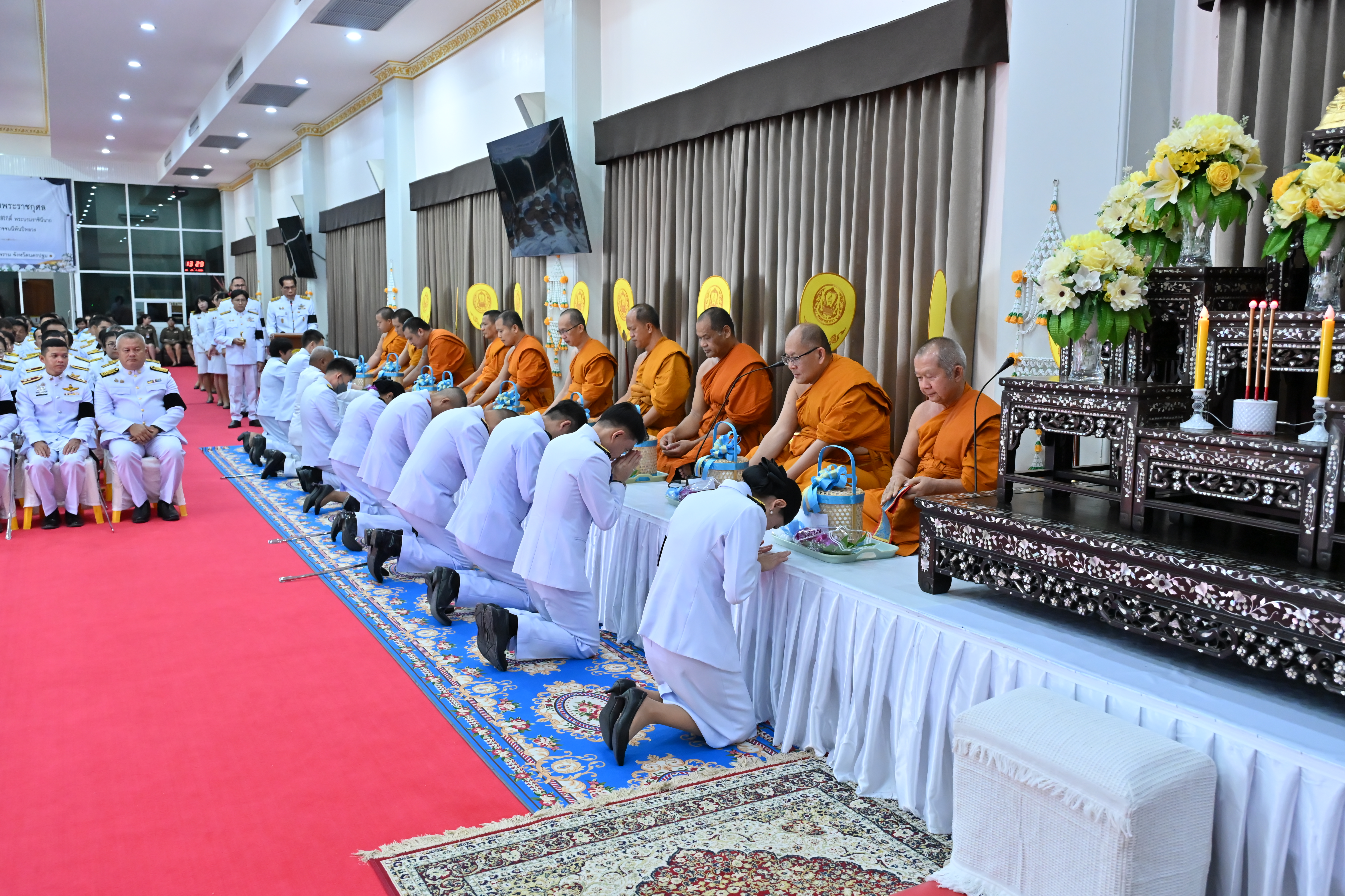 title - ส.ป.ก.นครปฐม เข้าร่วมพิธีเจริญพระพุทธมนต์เฉลิมพระเกียรติ สมเด็จพระเจ้าลูกยาเธอ เจ้าฟ้าทีปังกรรัศมีโชติ มหาวชิโรตตมางกูร สิริวิบูลยราชกุมาร เนื่องในโอกาสวันคล้ายวันประสูติ